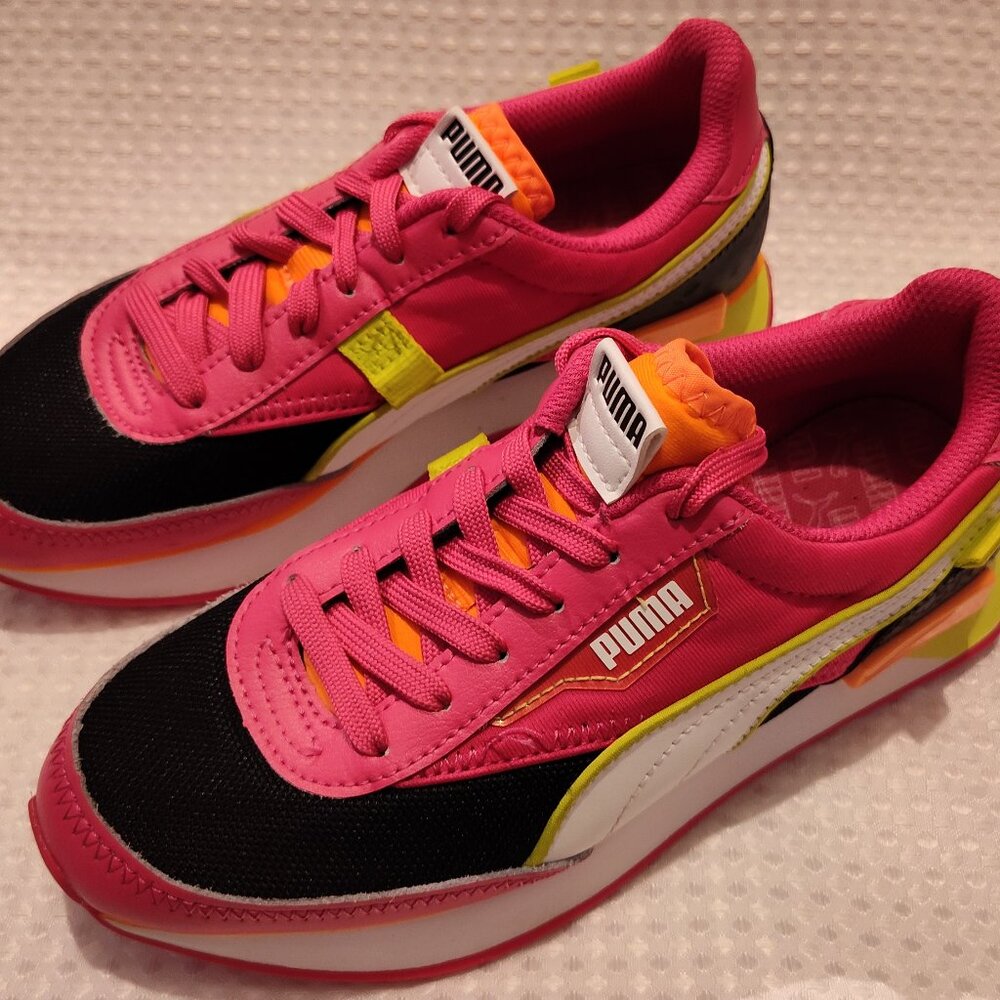 PUMA, Future Rider “City Lights” 382367-01, Women’s 6.5
